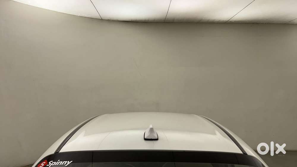 Maruti Suzuki Dzire 1.2 Zxi Amt, 2017, Petrol