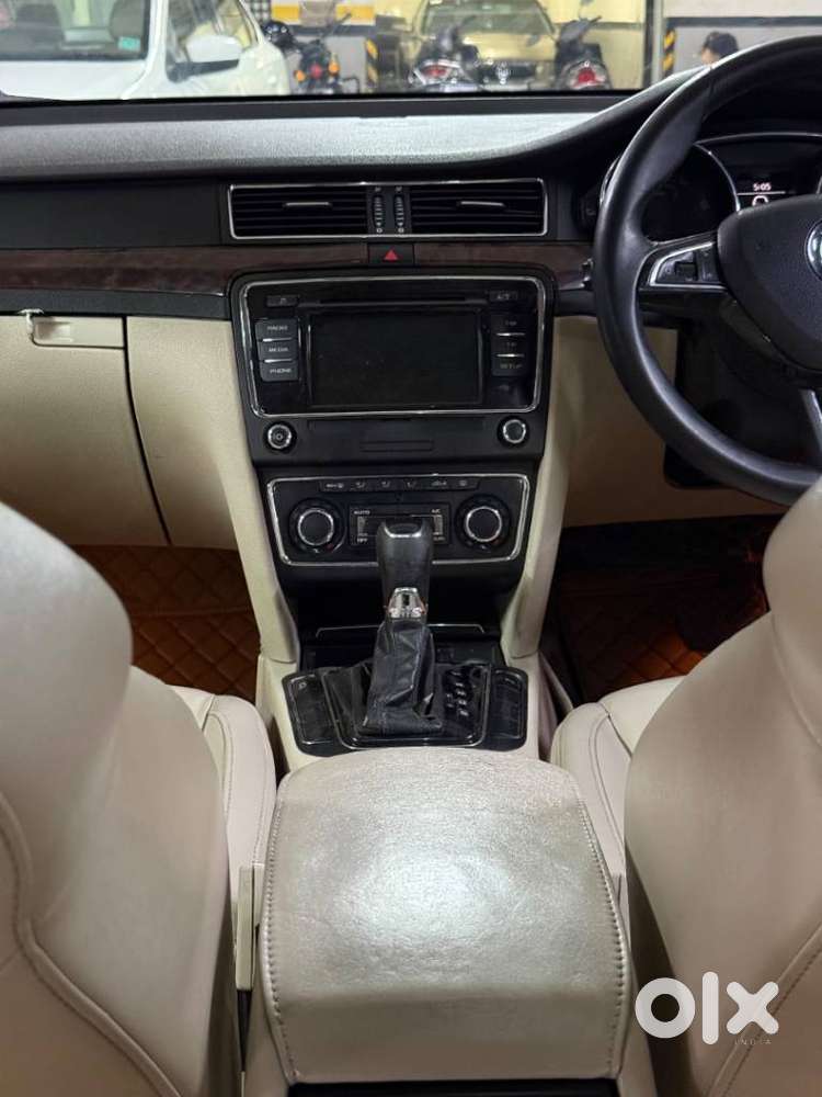 Skoda Superb [ ] 1.8 Style Tsi At, 2015, Petrol