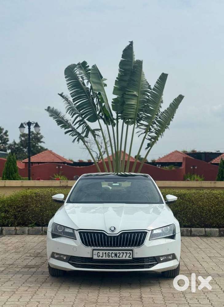 Skoda Superb L&k 2.0 Tdi At, 2020, Petrol