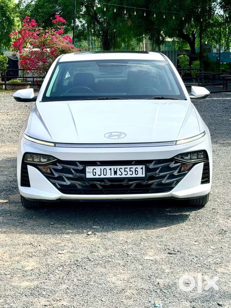 Hyundai Verna 1.5 Sx (o) Vtvt Ivt, 2024, Petrol