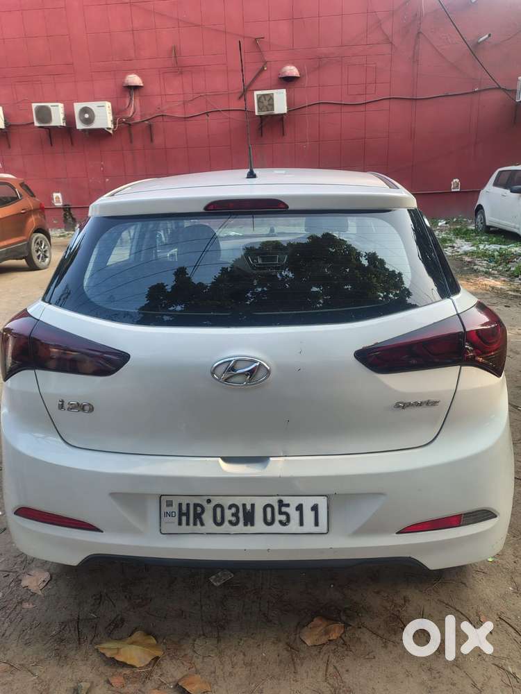 Hyundai I20 Sportz 1.2 Bs-iv, 2018, Petrol