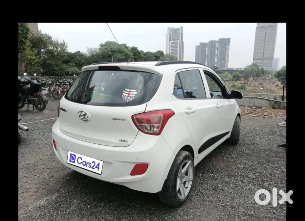 Hyundai Grand I10 2016 Petrol Well Maintained
