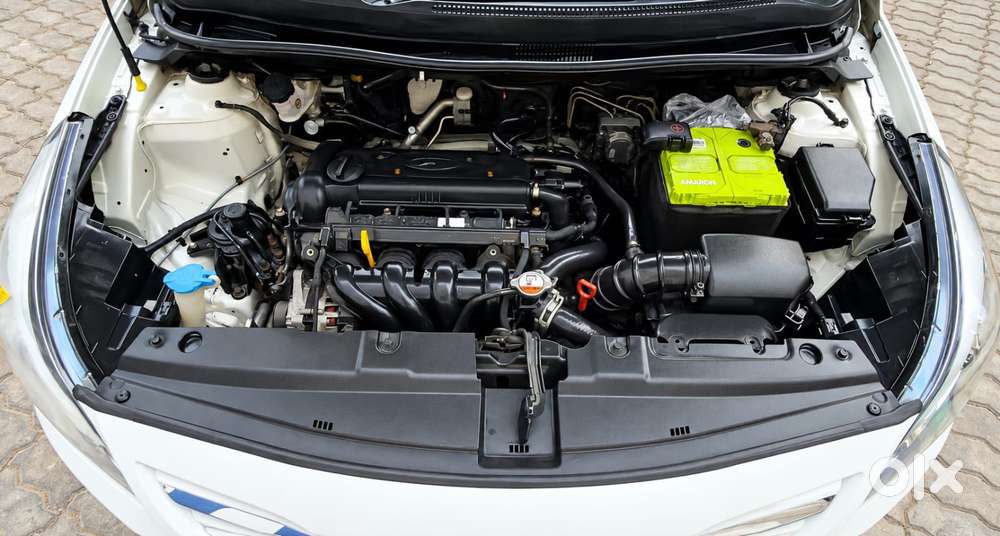 Hyundai Verna Sx(o) Petrol At, 2015, Petrol