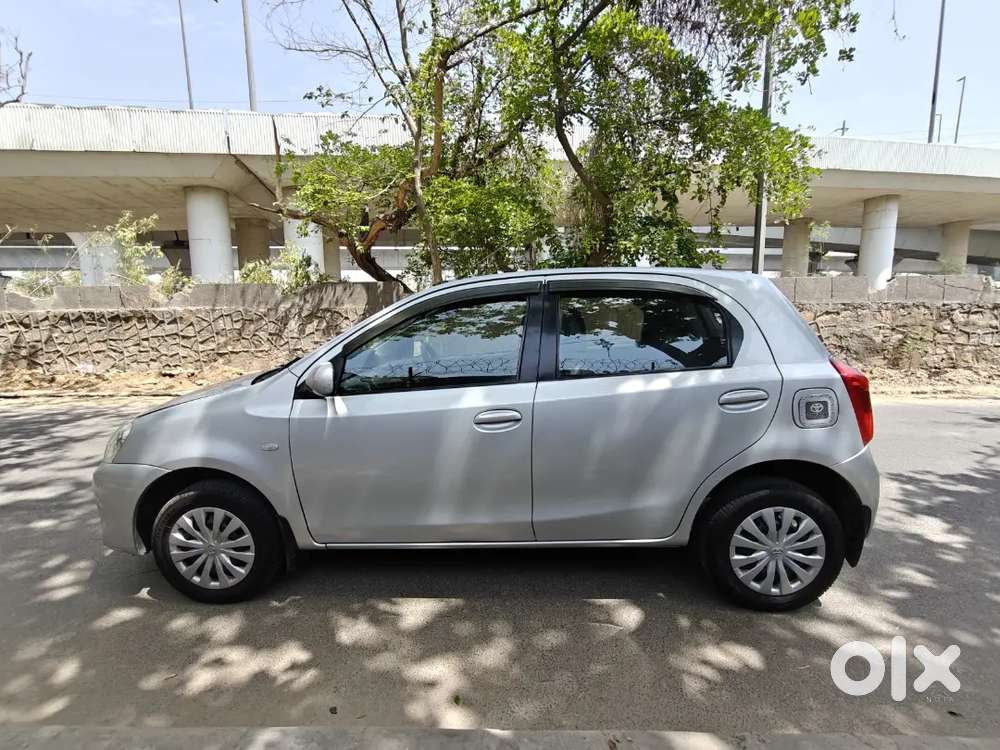 Toyota Etios Liva 2011 Petrol Well Maintained