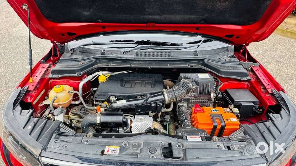 Mahindra Xuv300 W6, 2022, Petrol