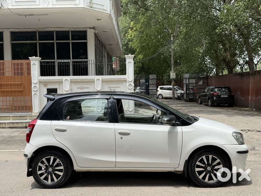 Toyota Etios Liva 1.2 Vx, 2016, Petrol