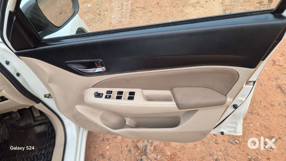 Maruti Suzuki Swift Dzire Vxi Optional, 2023, Petrol