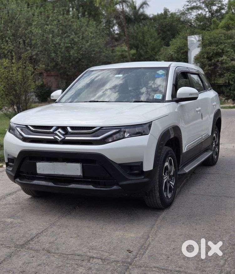 Maruti Suzuki Brezza 1.5 Lxi Cng, 2024, Cng & Hybrids