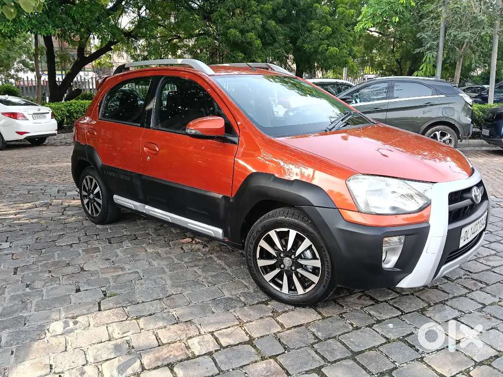 Toyota Etios Cross 1.2 Petrol 2015