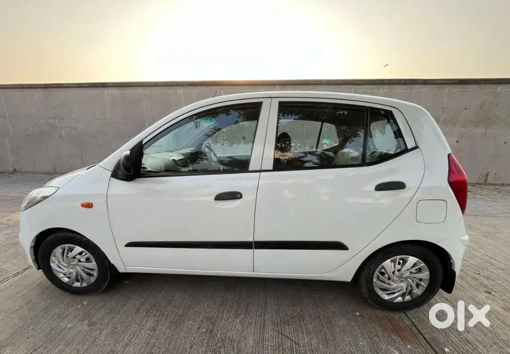 Hyundai I10 2013 Era Petrol + Cng 2nd Owner