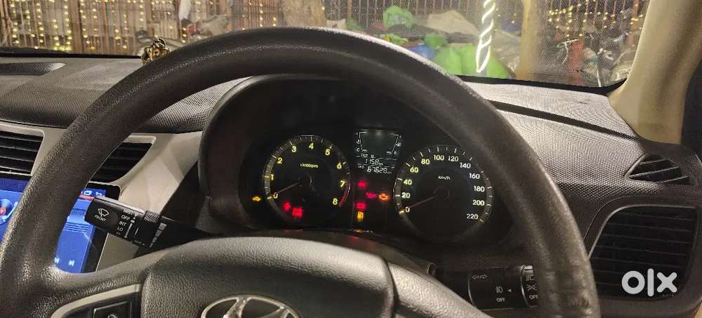 Hyundai Verna 1.6 SX 2011