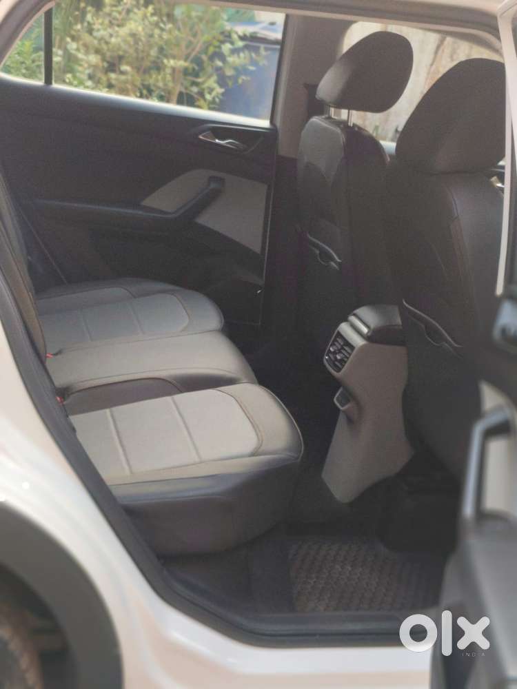 Skoda Kushaq 1.0 Tsi Style At, 2024, Petrol