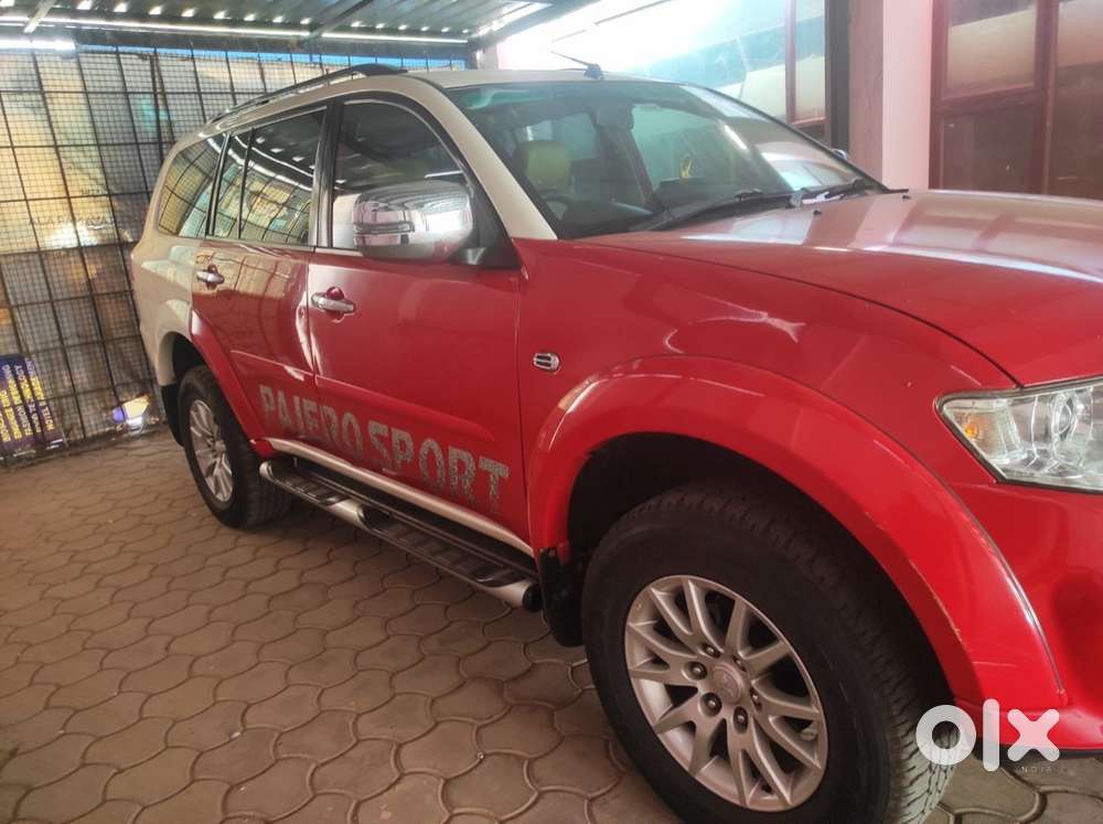 Mitsubishi Pajero Sport 2016 Diesel Well Maintained