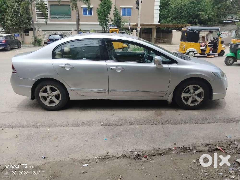 Honda Civic 1.8 V Automatic 2010