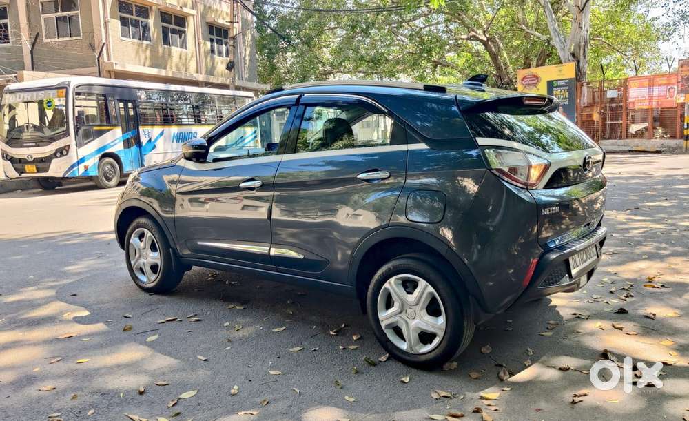Tata Nexon 1.2 Revotron Xt, 2019, Petrol