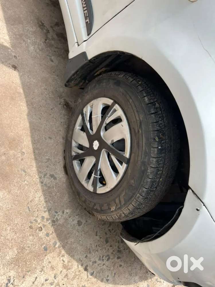 Swift Maruti Suzuki Ddis 2009