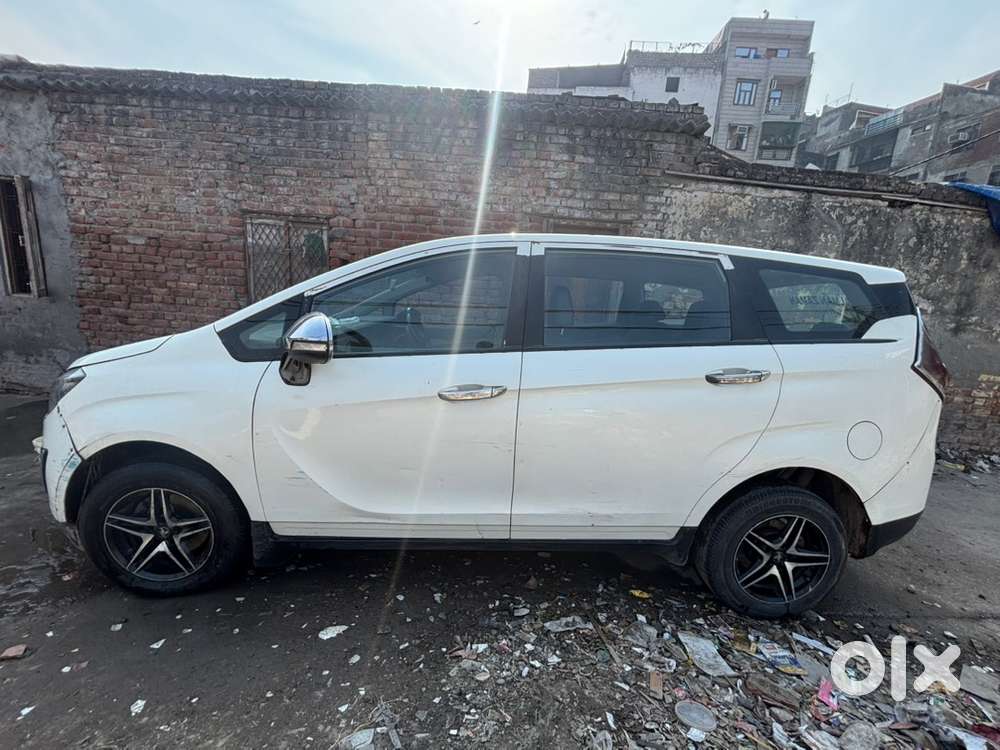 Mahindra Marazzo 2018 Year