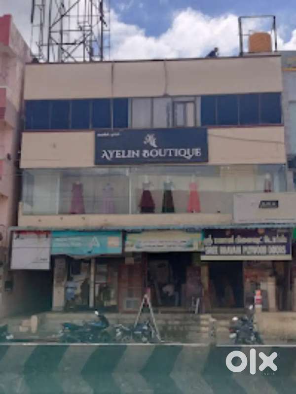Wanted women Fashion Designer for Boutique