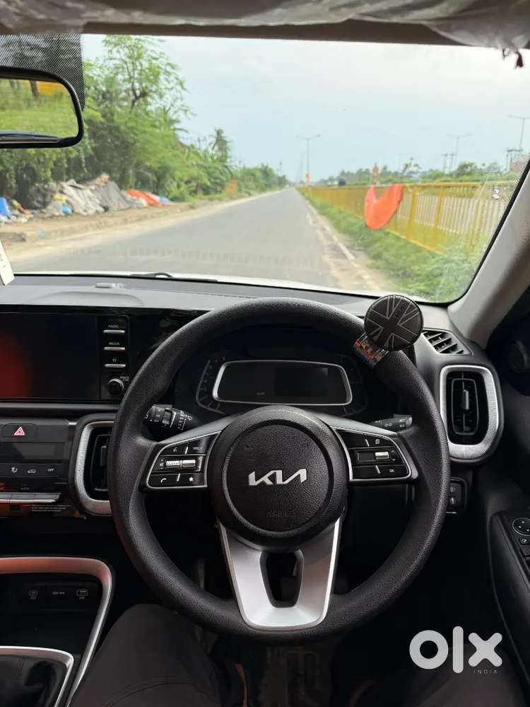 Only 10 Months Old Kia Sonet Htk+(0) For Sale