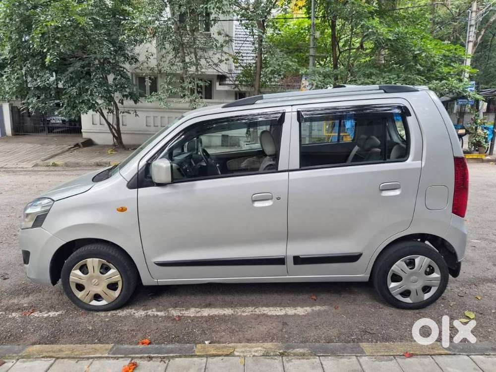 Maruti Suzuki Wagon R Vxi Amt Opt 1.2, 2017, Petrol