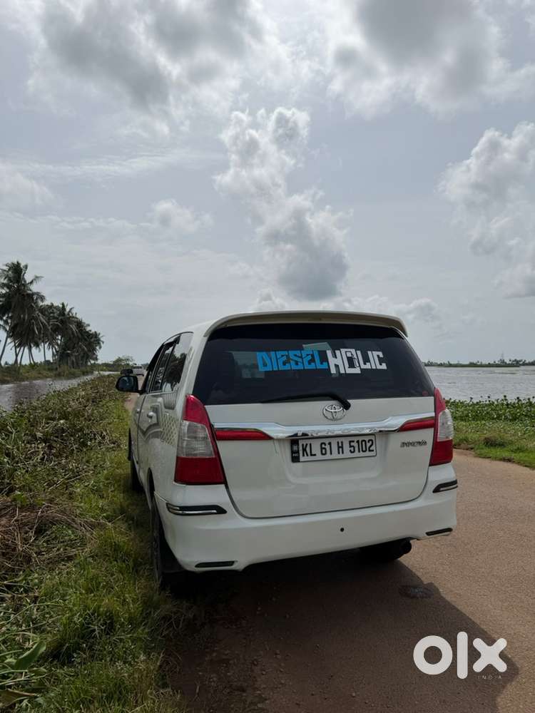 Toyota Innova 2009 Diesel 237000 Km Driven