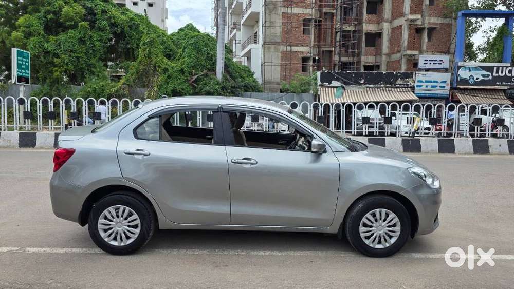 Maruti Suzuki Dzire 1.2 Vxi, 2022, Petrol