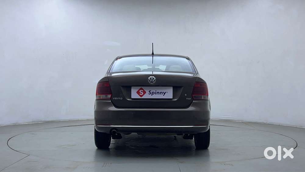 Volkswagen Vento Petrol Highline, 2016, Petrol