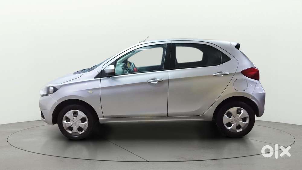 Tata Tiago 1.2 Revotron Xt, 2016, Petrol