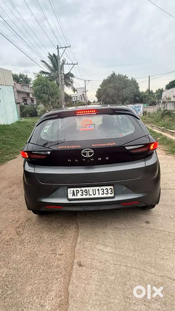 Tata Altroz 1.2 Plus 2021