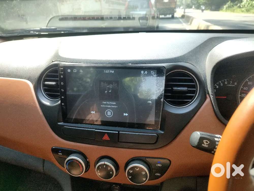 Hyundai Grand I10 (2017) Magna &ndash; Cng, Touchscreen, Premium Leath