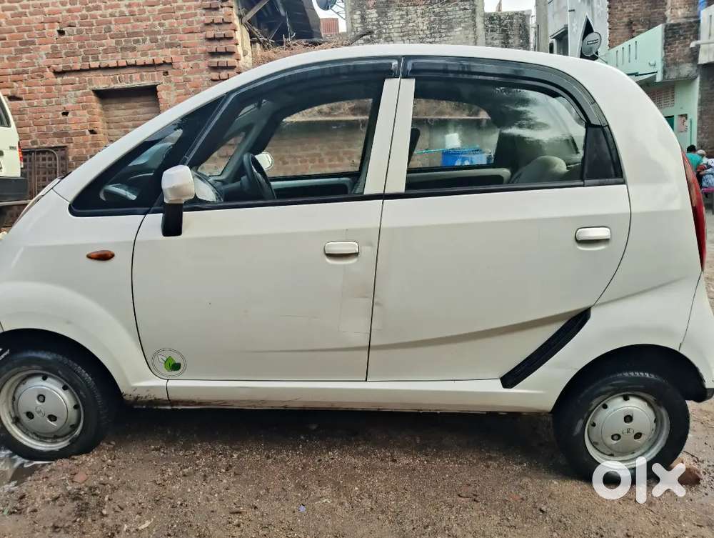 Petrol Par Chalu Chhe...cng Valve Chacj Karava Nu Chhe