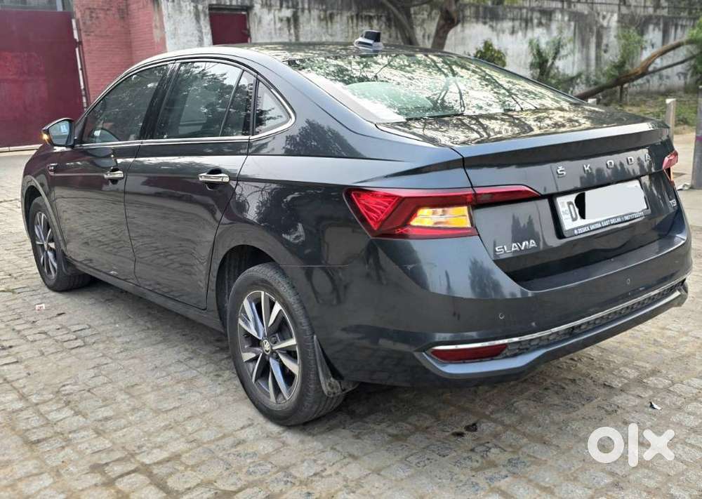 Skoda Slavia 1.5 Tsi Style At, 2023, Petrol