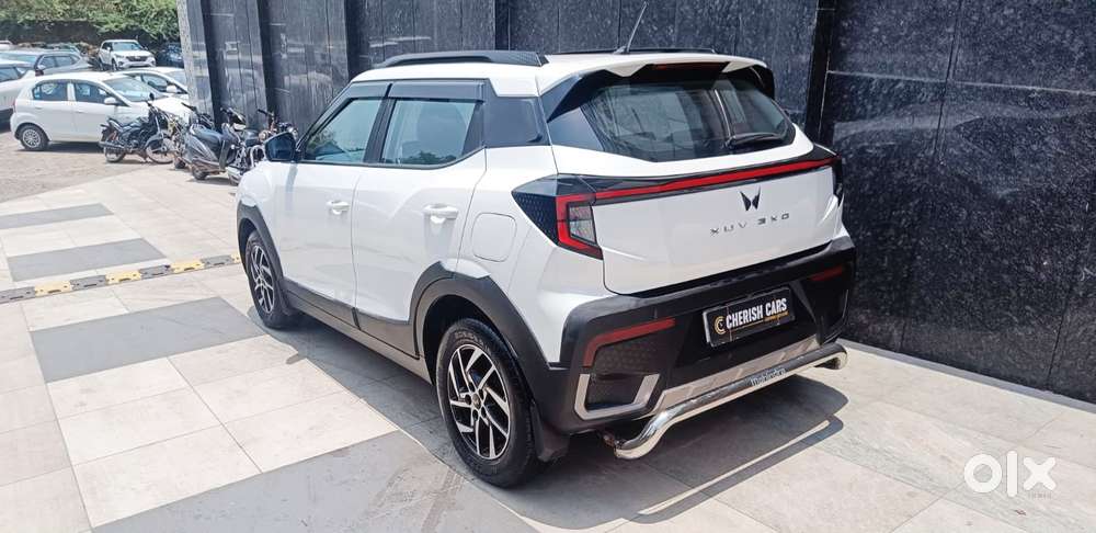 Mahindra Xuv 3xo Ax5 Pm Mt, 2024, Petrol