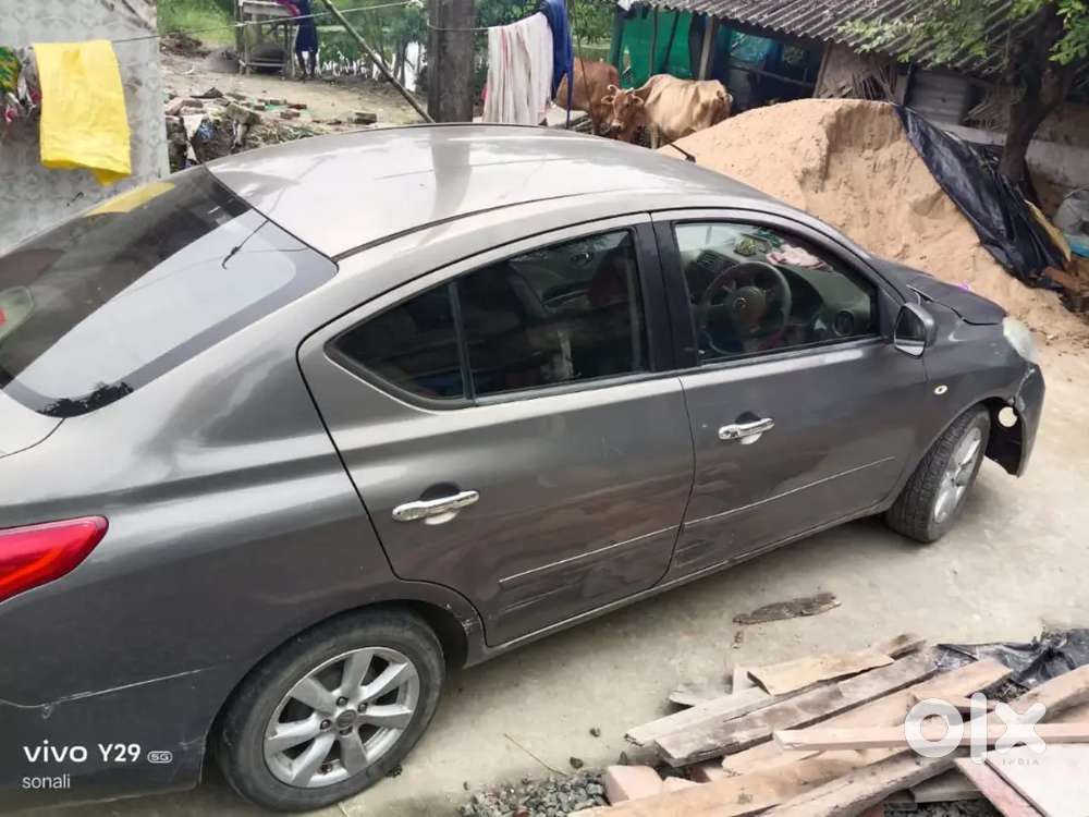 Nissan Sunny 2013 Diesel 90000 Km Driven