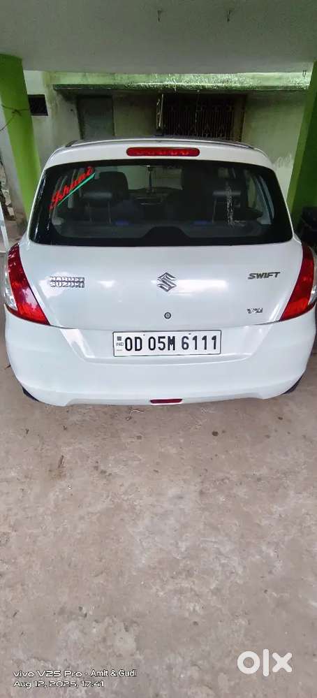 Maruti Suzuki Swift 2015 Petrol 56000 Km Driven