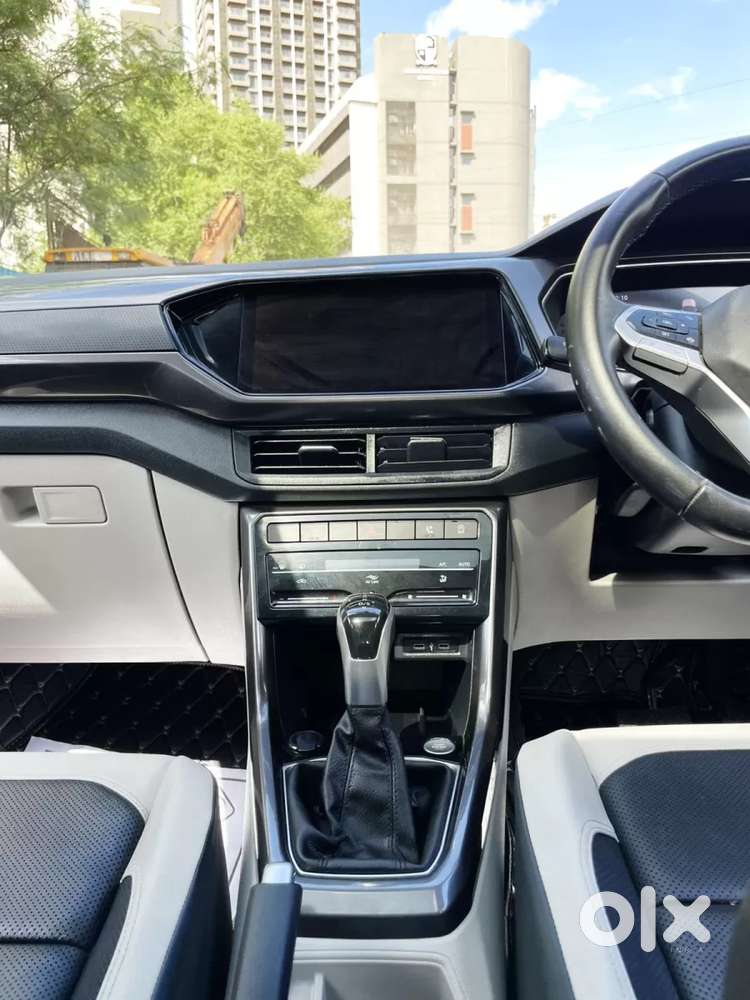 Volkswagen Taigun 1.0 Tsi Topline At, 2023, Petrol
