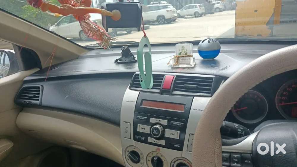 Honda City Zx Petrol 2010
