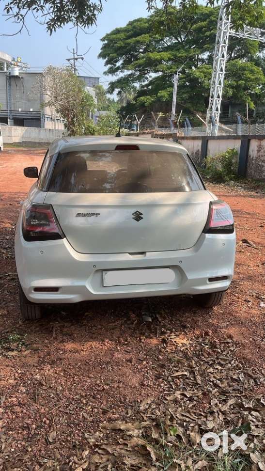 Maruti Suzuki Swift 1.2 Dlx, 2024