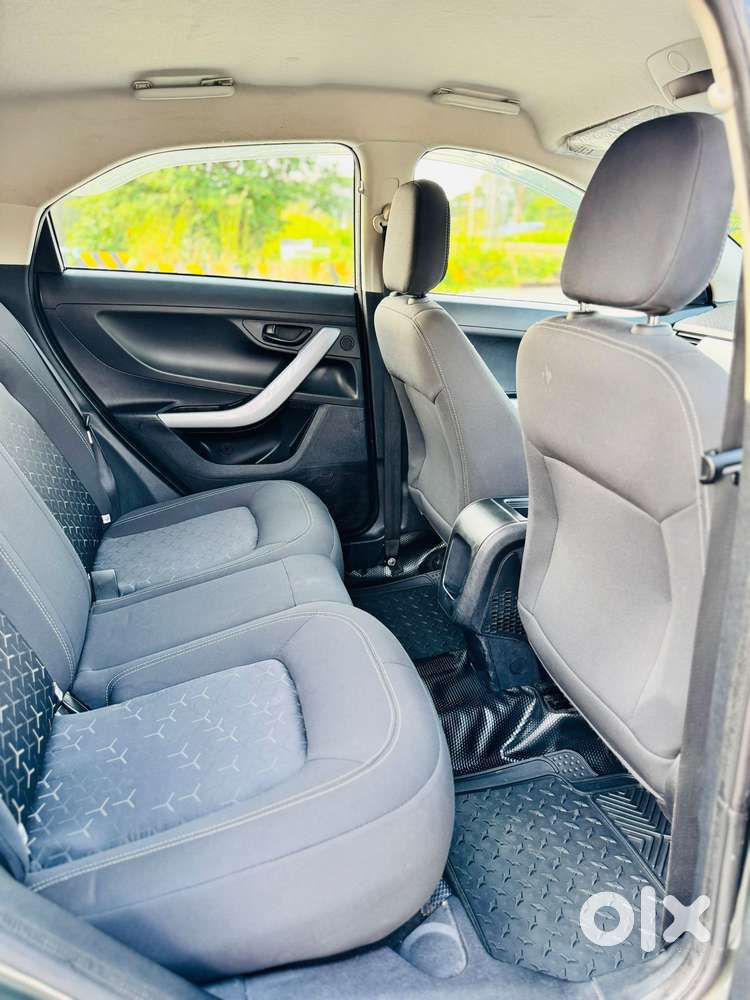 Tata Nexon 1.2 Revotron Xm (s), 2021, Petrol