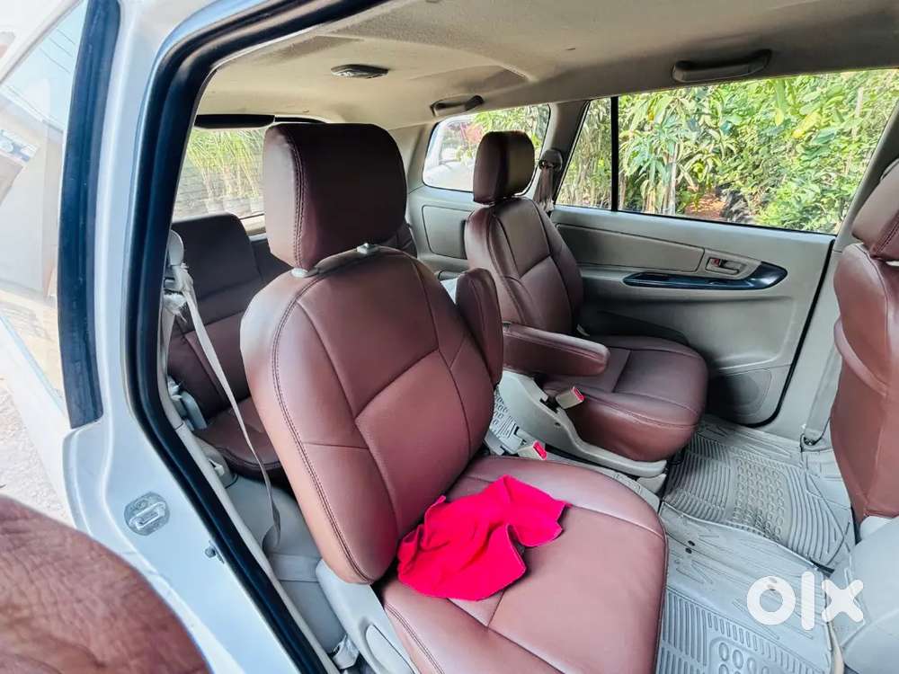 Toyota Innova 2012 Diesel Well Maintained