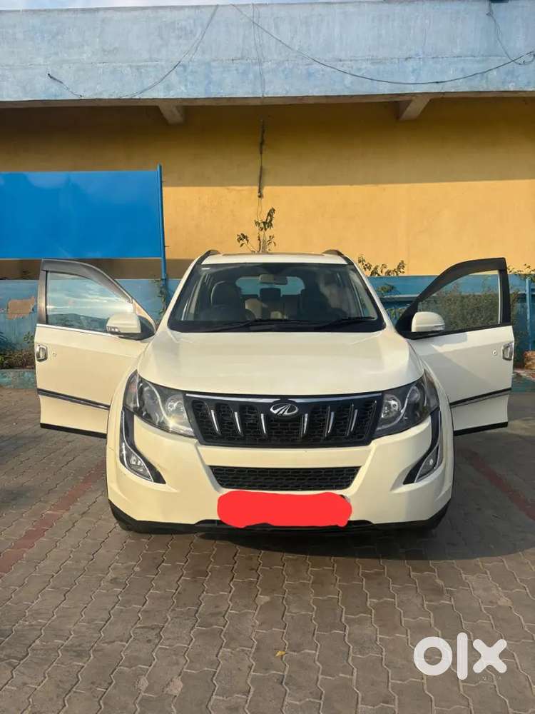 Mahindra Xuv500 2017 Diesel 64000 Km Driven