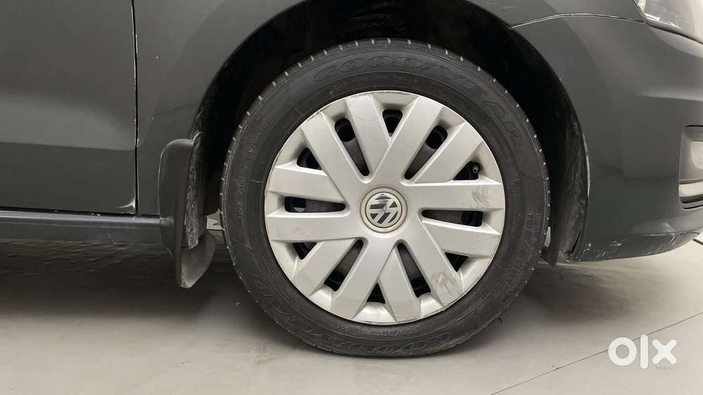 Volkswagen Vento 1.2 Tsi Comfortline At, 2016, Petrol