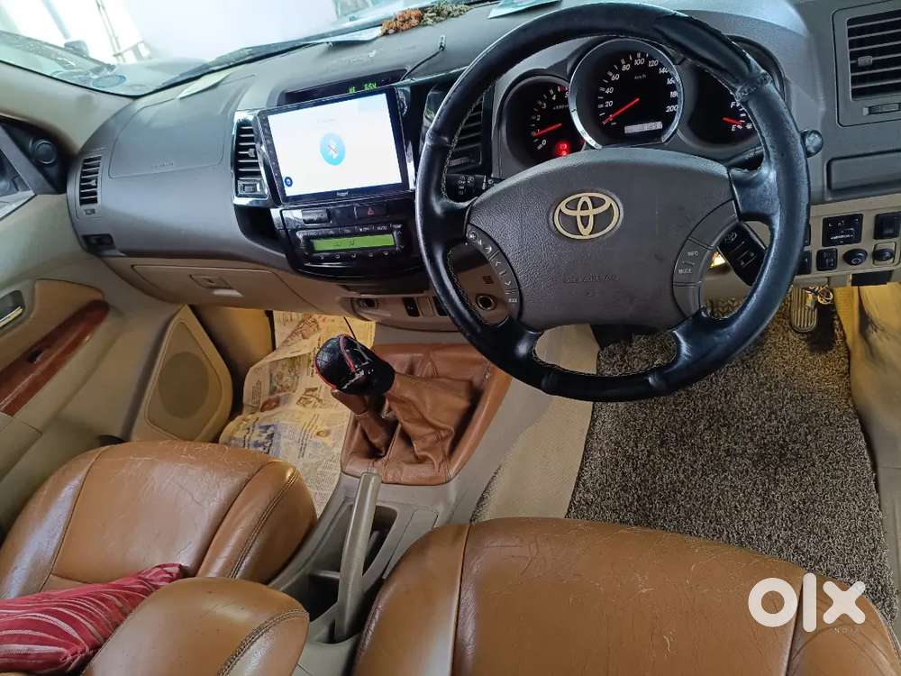Showroom Condition Fortuner