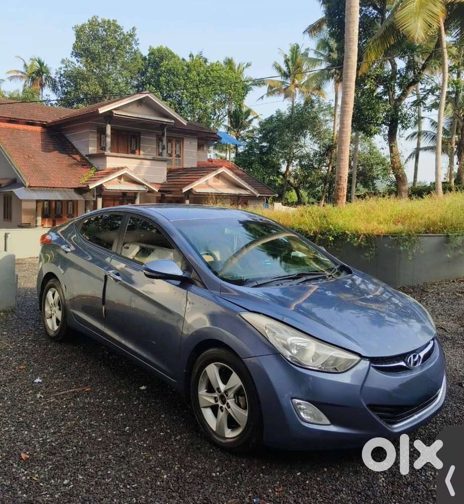 Hyundai Elantra 2013 Petrol 145000 Km Driven