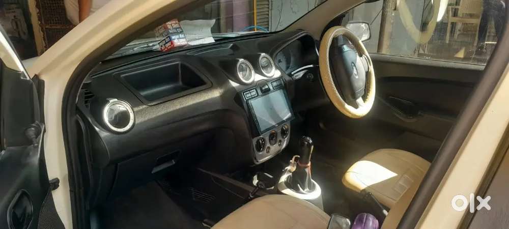 Ford Figo Titanium Petrol 2014