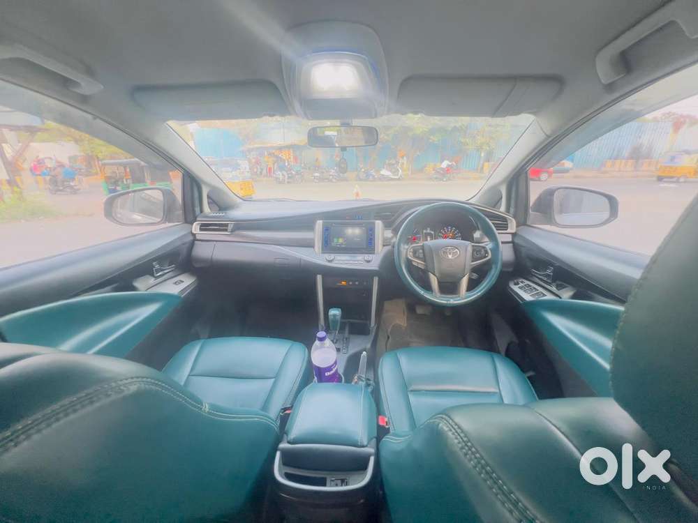 Toyota Innova Crysta 2.8z Automatic, 2016, Diesel