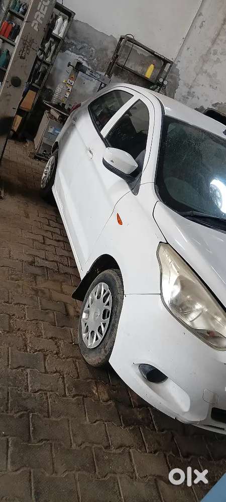 Ford Figo 2016 Petrol 80000 Km Driven