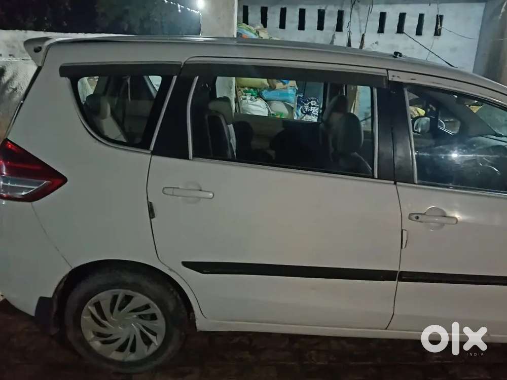 Maruti Suzuki Ertiga 2015 Diesel 128000 Km Driven