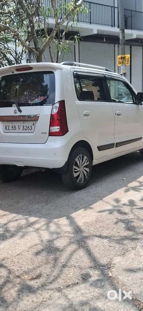 Maruti Suzuki Wagon R 2017 Petrol 40000 Km Driven+ Cng Converted