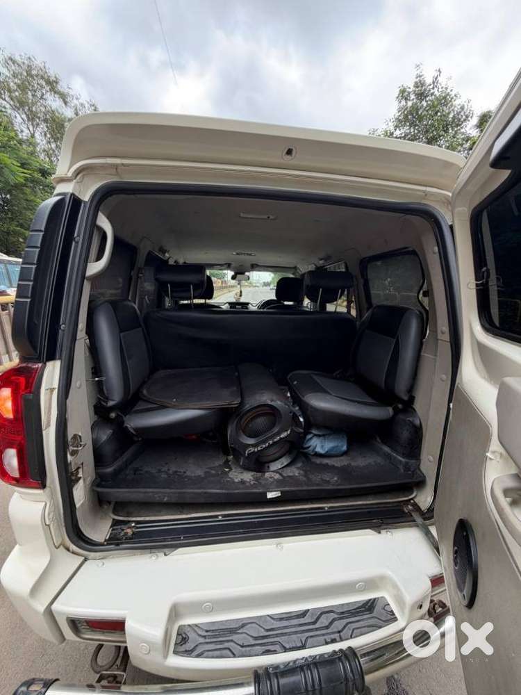 Mahindra Scorpio S10, 2014, Diesel